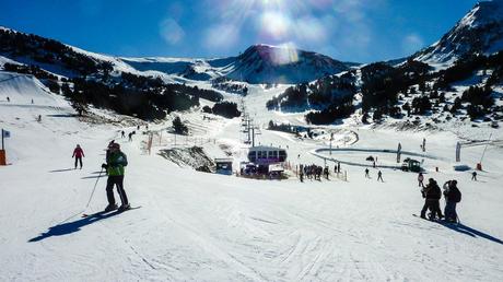 Estaciones de esquí en el Pirineo: un destino con menos restricciones