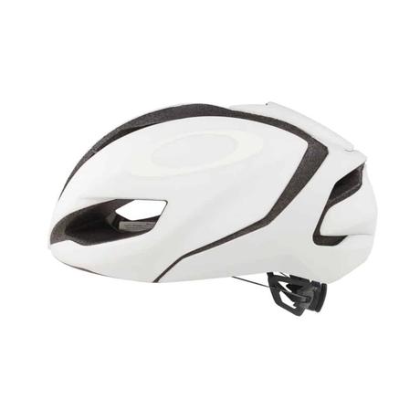 La increible ventilación del Casco Oakley ARO 5