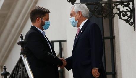 Boric confirma que no viajará a Colombia con presidente Piñera