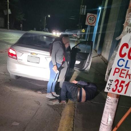 Atentan contra Policía Ministerial Federal en avenida Seminario