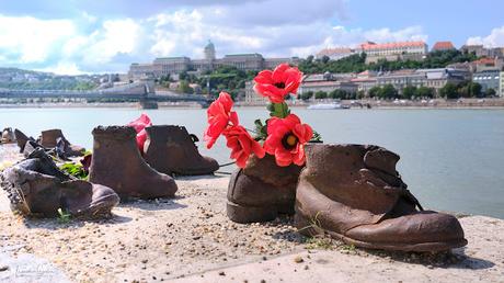 Zapatos a orillas del Danubio