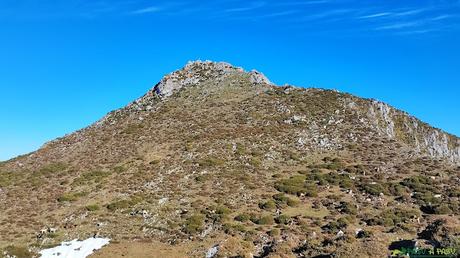 Llegando a la cima del Cabeza Vigueras