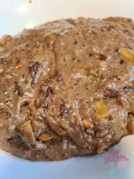 CROQUETAS DE MORCILLA CON MANZANA SALTEADA Y PIÑONES TOSTADOS CROQUETAS DE MORCILLA CON MANZANA SALTEADA Y PIÑONES TOSTADOS