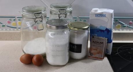 Los ingredientes para hacer la crema brazo gitano