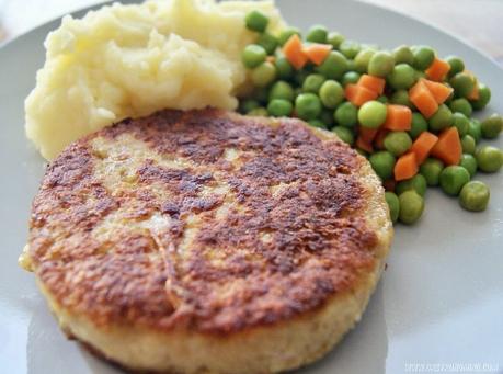 Hamburguesas de pollo rellenas de queso