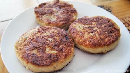 Hamburguesas de pollo rellenas de queso