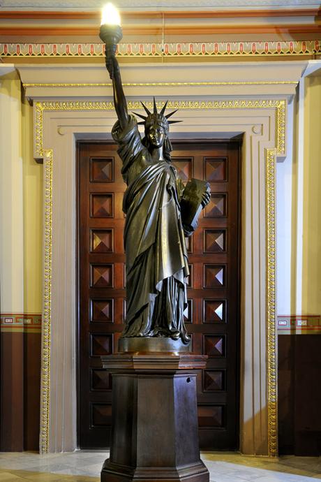 Barcelona ya tiene Estatua de la Libertad