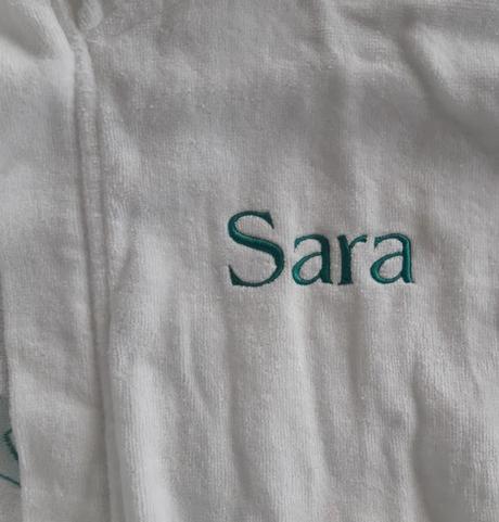 DE UN ALBORNOZ NORMAL... A UN ALBORNOZ ÚNICO