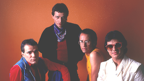 Carlos Alvarado y el Progresivo Mexicano (Sin Embargo, Existen)