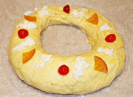 ROSCÓN DE REYES DE SIL 2022 {RELLENO DE CREMA PASTELERA}