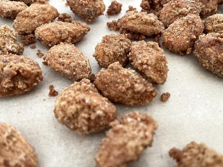 delikatissen sweet crunchy almonds spanish caramelised almonds postres dulces de navidad dulces de almendra candied almonds  