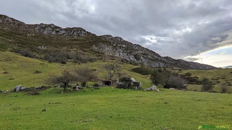 Saliendo de la Campa Gües hacia el pozo Funeres