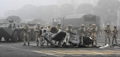 la caótica situación en Kazajstán