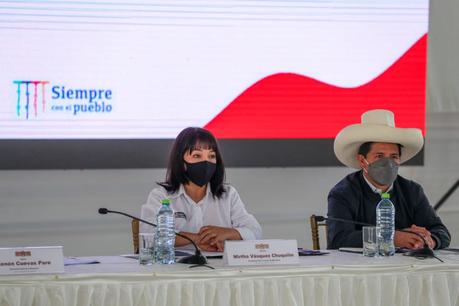 Mirtha Vásquez: “El diálogo con la gente en sus propios territorios nos interesa” Mirtha Vásquez: “El diálogo con la gente en sus propios territorios nos interesa”