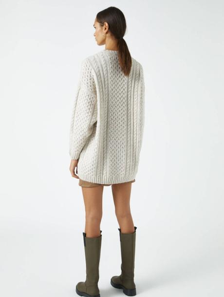 Botas altas y vestidos largos, la combinación más exitosa