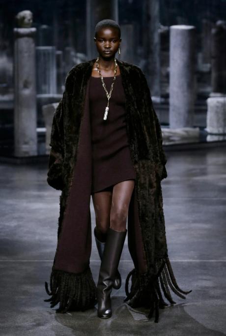 Botas altas y vestidos largos, la combinación más exitosa