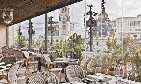 El mobiliario parisino triunfa en terrazas en España 22