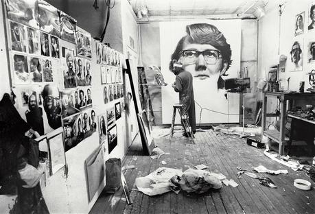 02. chuck close 1970