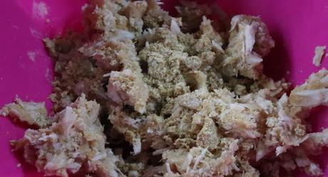 Hacemos la masa para las albóndigas