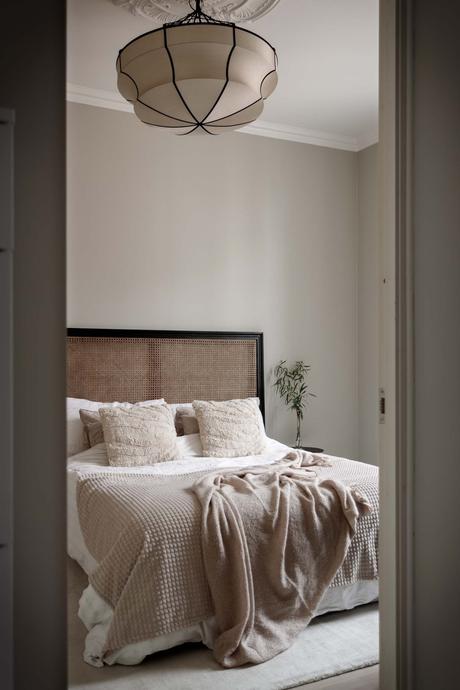 delikatissen wood windows black white ventanas y alfeizares nórdicos ventanas de madera repisas ventanas blanco negro nordic scandinavian windows madera negra en ventanas carpintería de madera black white windows delikatissen wood windows black white ventanas y alfeizares nórdicos ventanas de madera repisas ventanas blanco negro nordic scandinavian windows madera negra en ventanas carpintería de madera black white windows