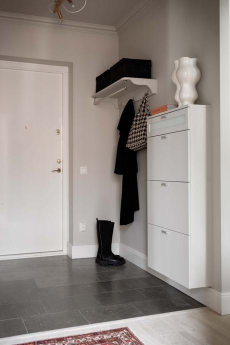 delikatissen wood windows black white ventanas y alfeizares nórdicos ventanas de madera repisas ventanas blanco negro nordic scandinavian windows madera negra en ventanas carpintería de madera black white windows delikatissen wood windows black white ventanas y alfeizares nórdicos ventanas de madera repisas ventanas blanco negro nordic scandinavian windows madera negra en ventanas carpintería de madera black white windows