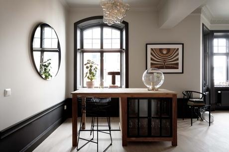 delikatissen wood windows black white ventanas y alfeizares nórdicos ventanas de madera repisas ventanas blanco negro nordic scandinavian windows madera negra en ventanas carpintería de madera black white windows delikatissen wood windows black white ventanas y alfeizares nórdicos ventanas de madera repisas ventanas blanco negro nordic scandinavian windows madera negra en ventanas carpintería de madera black white windows