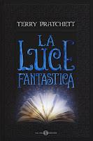 Saga Mundodisco, Libro II: La luz fantástica, de Terry Pratchett