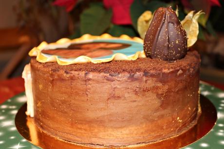 PASTEL-70-CUMPLEAÑOS-CON-MERENGUE-SUIZO-DE-CHOCOLATE-Y-BIZCOCHO-DE-CHOCOLATE-LA-BIBLIA-DE-LOS-PASTELES-LOS-TELARES-DE-SIL