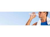 ¿Debo beber agua mientras hago ejercicio durante entrenamientos?