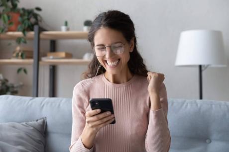 Jugar a la Bonoloto con la web o la app de La Lotera