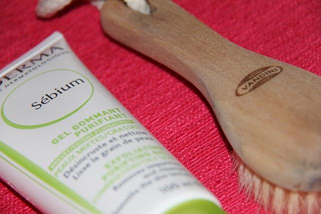 El duo perfecto: Cepillo Aldo Vandini + Exfoliante de Bioderma