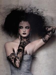 magic in the makeup 225x300 Irving Penn el fotógrafo de la elegancia 