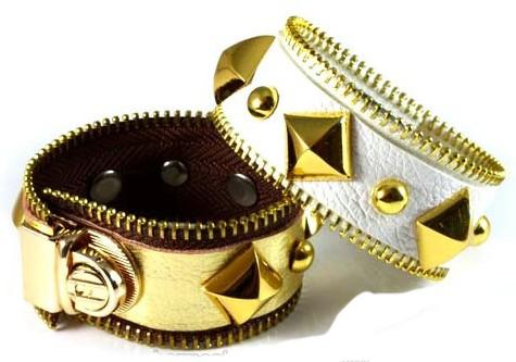 Brazaletes ¡Accesoriza tus looks!