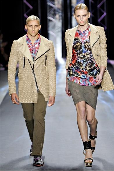 EL ATAQUE DE LOS ''ZAPATOS TOBILLEROS''