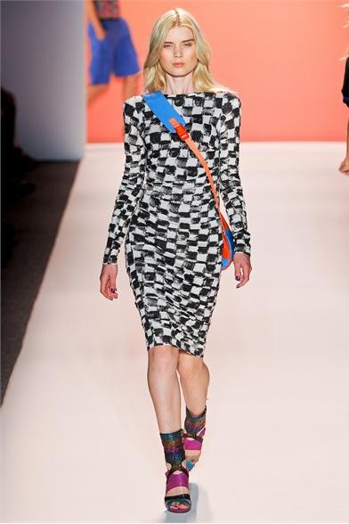 EL ATAQUE DE LOS ''ZAPATOS TOBILLEROS''