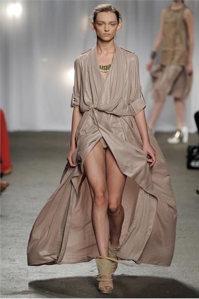 EL ATAQUE DE LOS ''ZAPATOS TOBILLEROS''