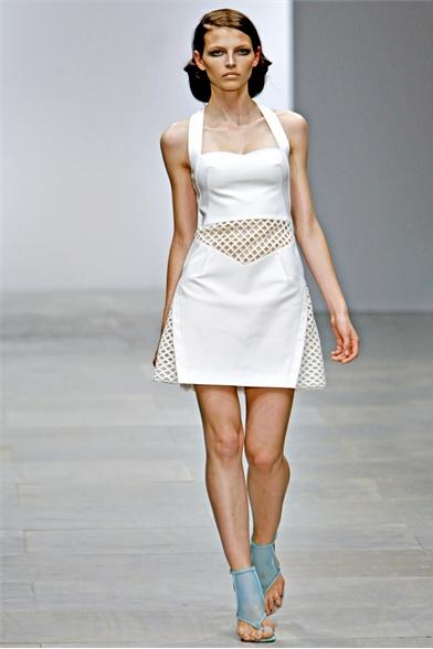 EL ATAQUE DE LOS ''ZAPATOS TOBILLEROS''