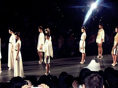 Si tú me dices ven lo dejo todo... pero dime ven (Cibeles para una principiante)