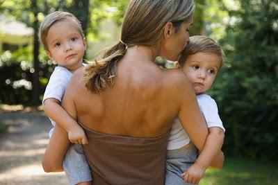 Desmintiendo mitos y creencias absurdas sobre crianza en brazos