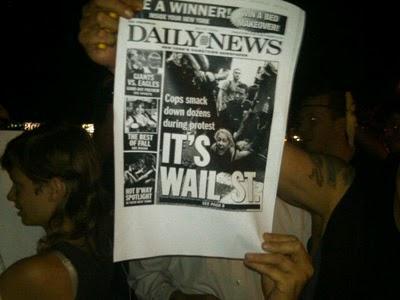 Policías de New York reprimen manifestación en Wall Street