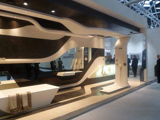 Os presentamos el nuevo stand de L´Antic Colonial de Porcelanosa, diseñado por A-cero