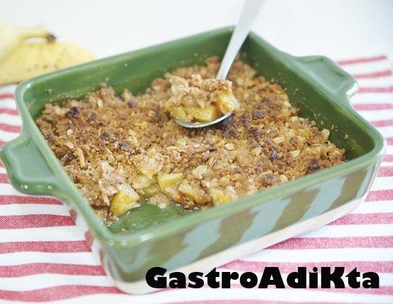Crumble de plátano y piña