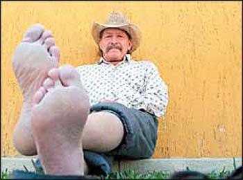 Muere Rey Feo de la USAC (LENCHO PATAS PLANAS)