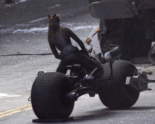 Anne Hathaway vestida de Catwoman