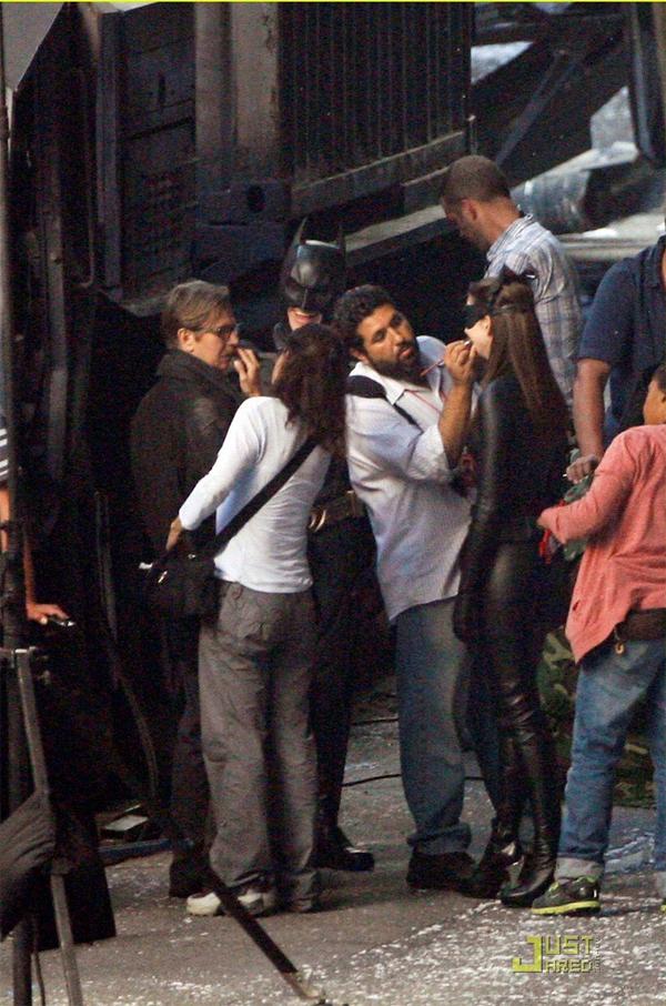 Anne Hathaway vestida de Catwoman