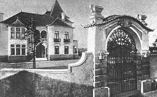 CINEFÓRUM DE SOBREMESA (porque el cine nos alimenta...)Hoy: Monos como Becky, (Joaquim Jordà y Nuria Villazán, 1999)