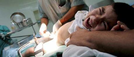 Solicitan poner fin a la práctica de la circuncisión de niños