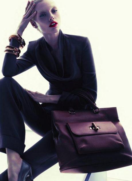 Hoy a trabajar, inspiradas por... Giorgio Armani Fall 2011!