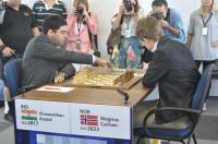 Anand y Carlsen tablas y derrota de Paco Vallejo R1 Grand Slam Sao Paulo - Bilbao 2011