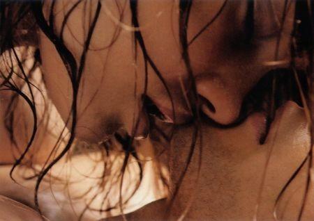 Ni bien ni mal ni regular, sólo distinto